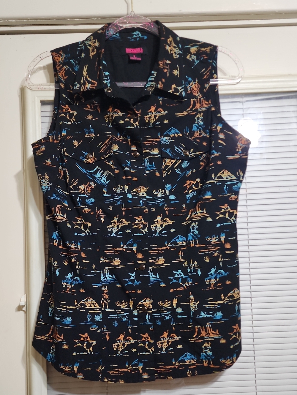 Sleeveless Button-Down Collared Top in Black with Blue & Tan Scenic Print
